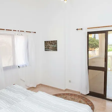 Vila Amizade